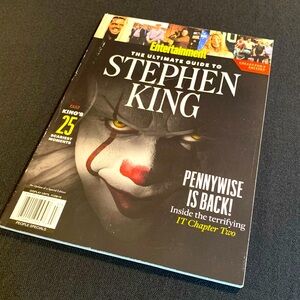 Entertainment Weekly The Ultimate Guide to Stephen King Collector’s Edition 2019
